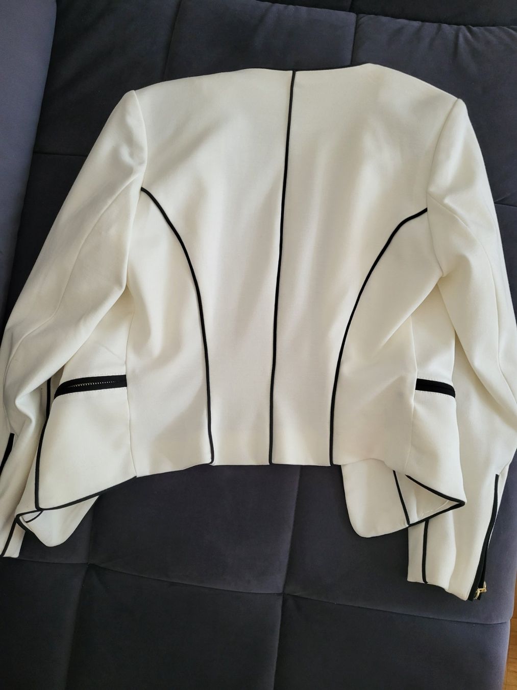 H&M Jacken: Weisser Blazer, Gr. 36, wie neu! – Neu (gemäss Beschreibung) aus Burgdorf von glam4diva 1