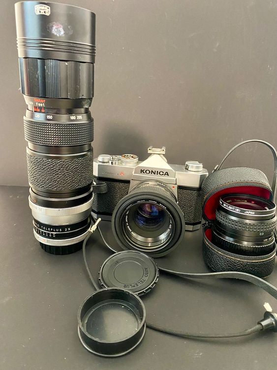 Konica Autoreflex A + 2 objectifs Amiral et Tokina 1