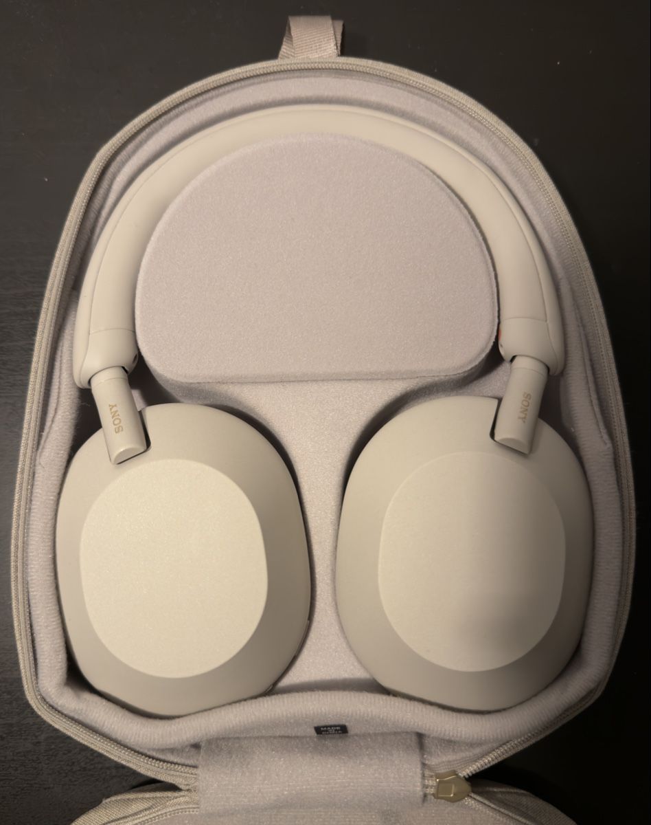 Sony Cuffie: Sony wh-1000xm5 – Usato da Zürich venduto da AleLuca99