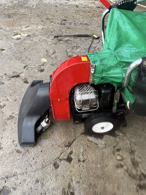 Laubbläser & Laubsauger: Toro Laubsauger mit Radantrieb 5 PS  – Gebraucht aus Horgen von 11sh 2