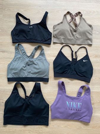 6 x Sport-BH Grösse M Marke NIKE u.a. zum Teil  NEU !