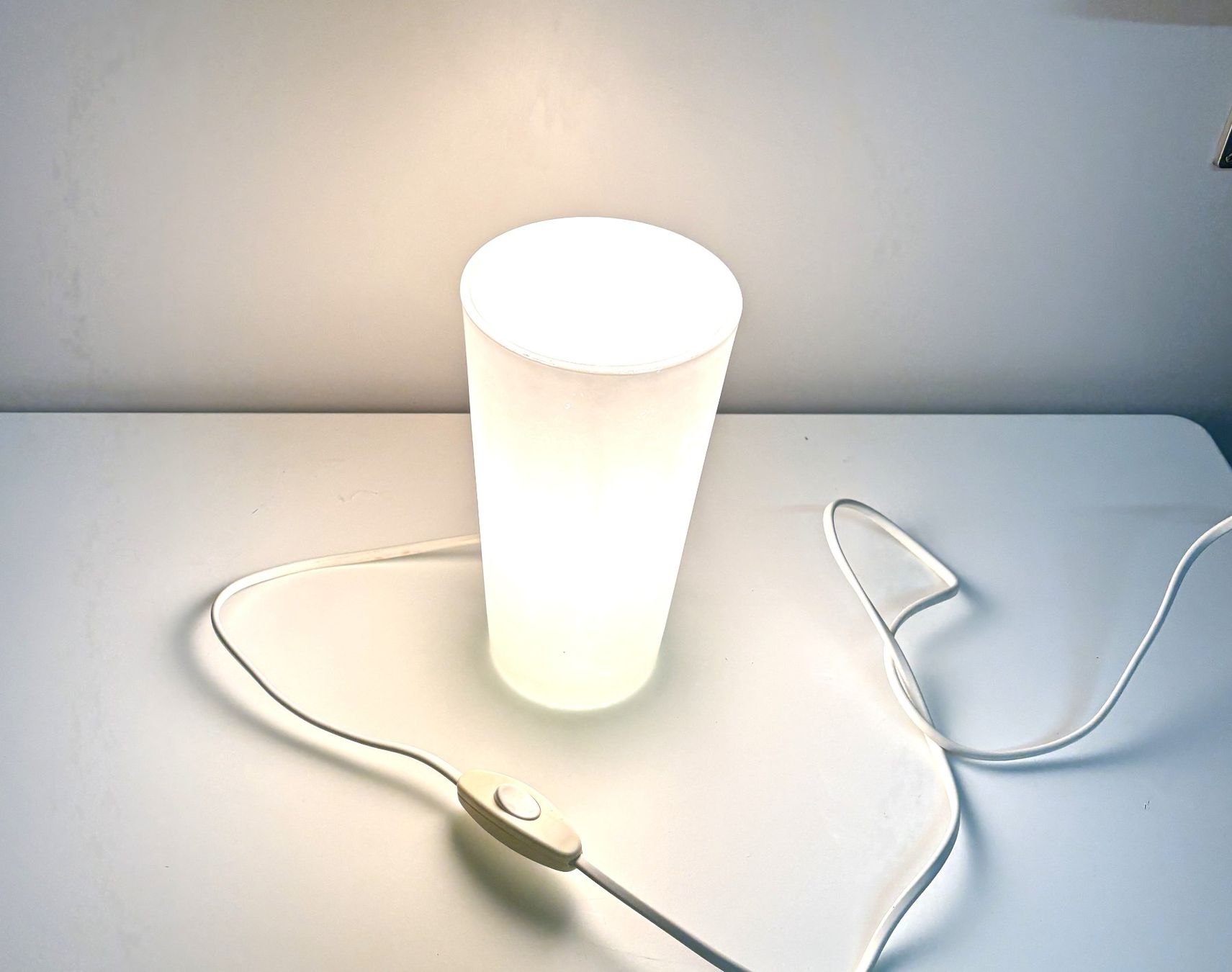 Lampade: Tischlampe weiss neu – Nuovo (secondo la descrizione) da Glattbrugg venduto da Ariel012 1