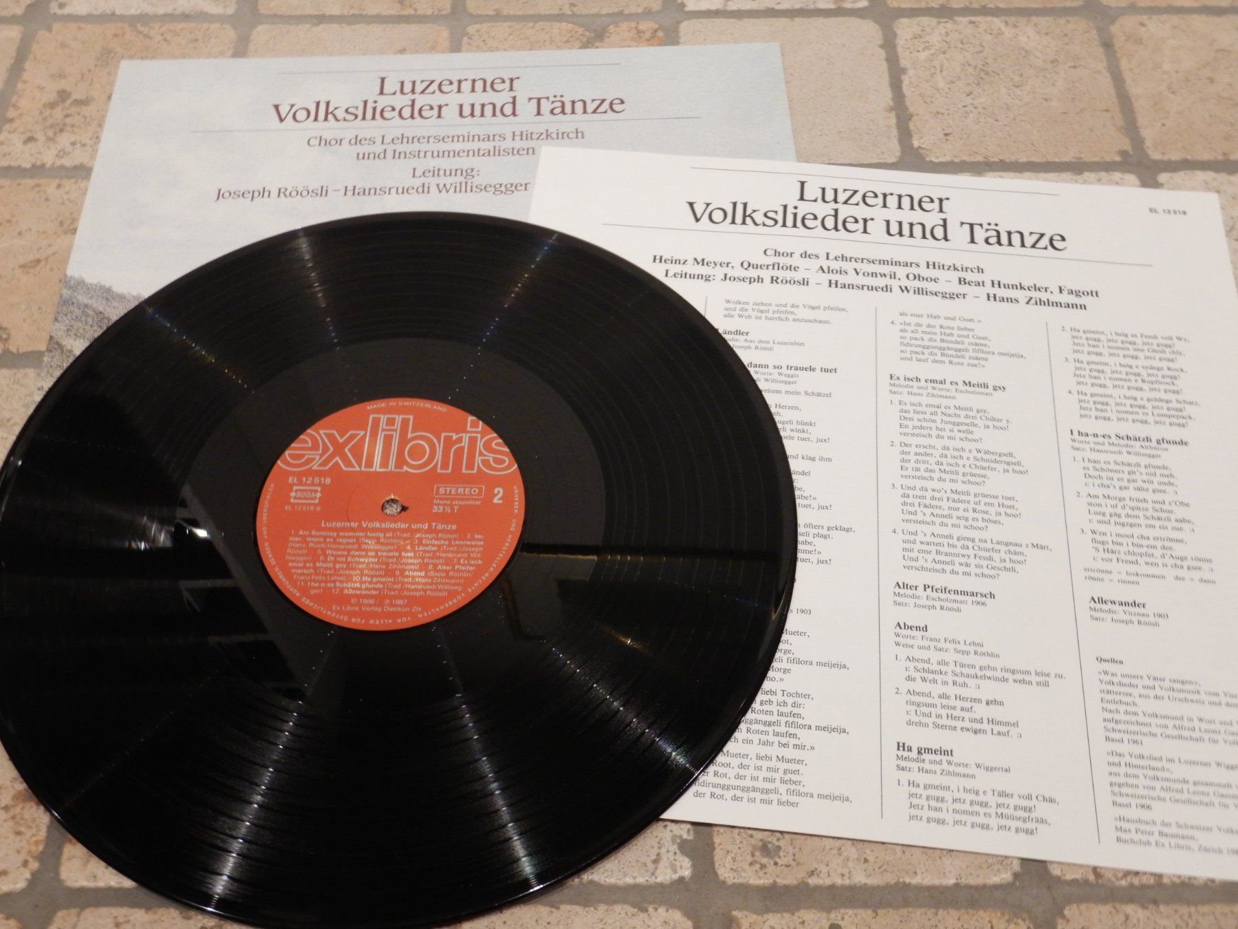 Vinyles: Luzerner Volkslieder und Tänze – D'occasion à Mörschwil par Monzar 1