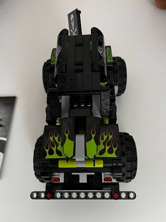 Lego Kit di costruzioni: LEGO  Technic - Monster Jam "Grave Digger" (42118) – Usato da Plagne venduto da Boudepain1515 1