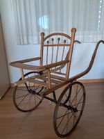 Antiker Kinderwagen