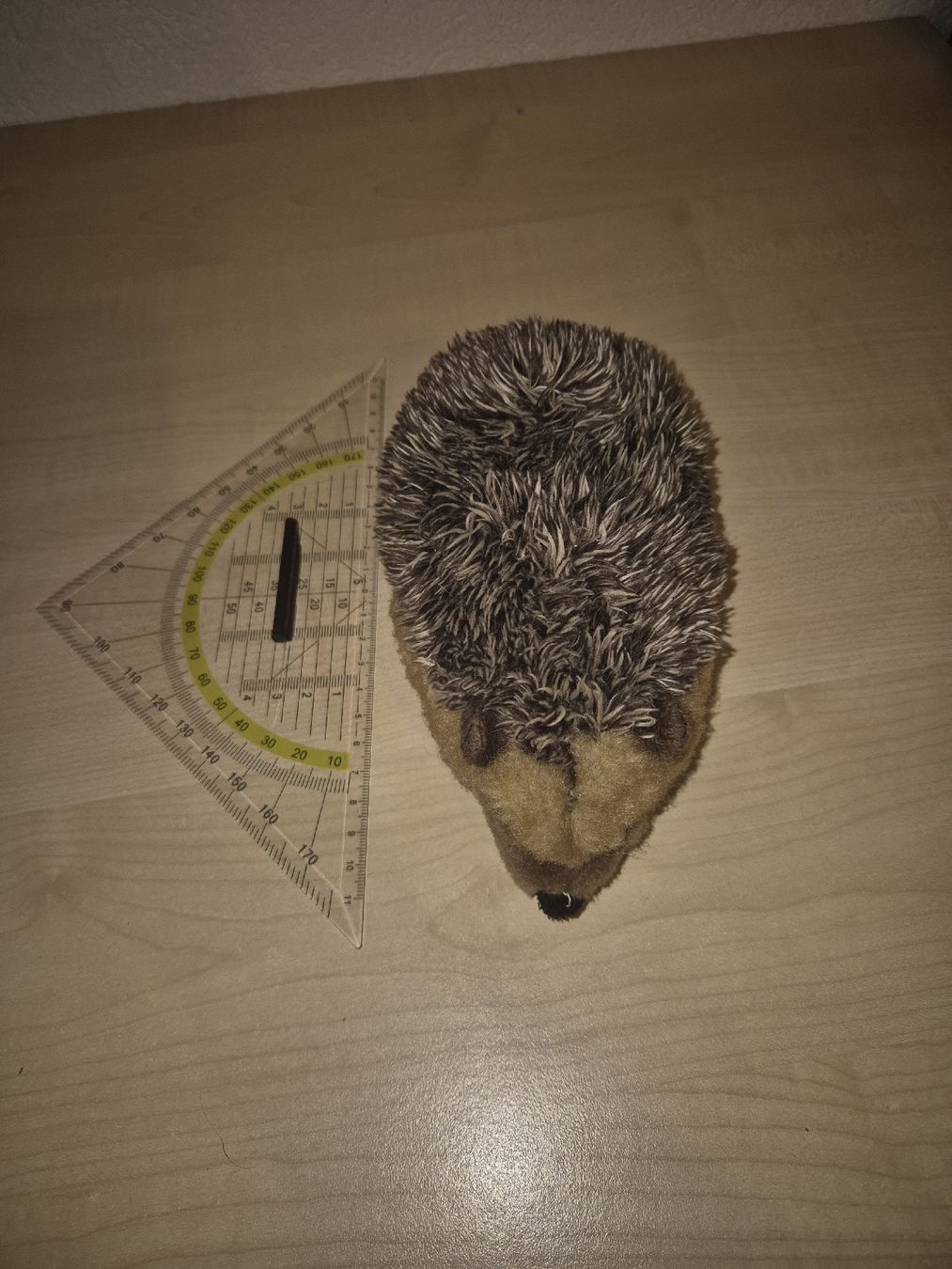 Spielzeuge: Plüschtier Igel – Gebraucht aus Gipf-Oberfrick von Cyclodecan