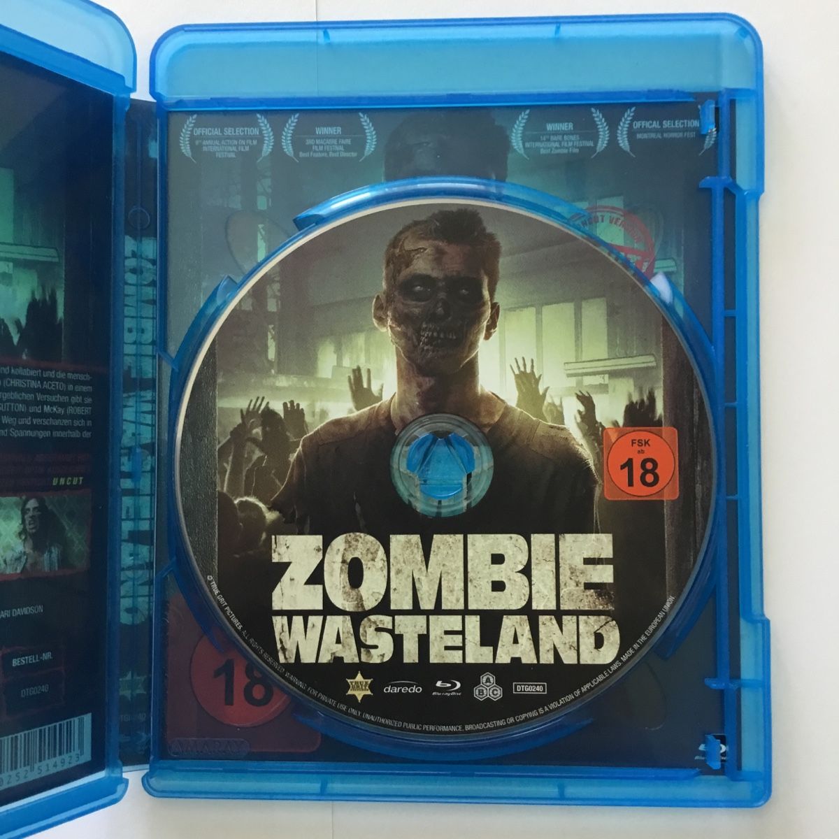 Tutti i DVDs: Zombie Wasteland Blu Ray – Nuovo (secondo la descrizione) da Blauen venduto da berlingo65 2