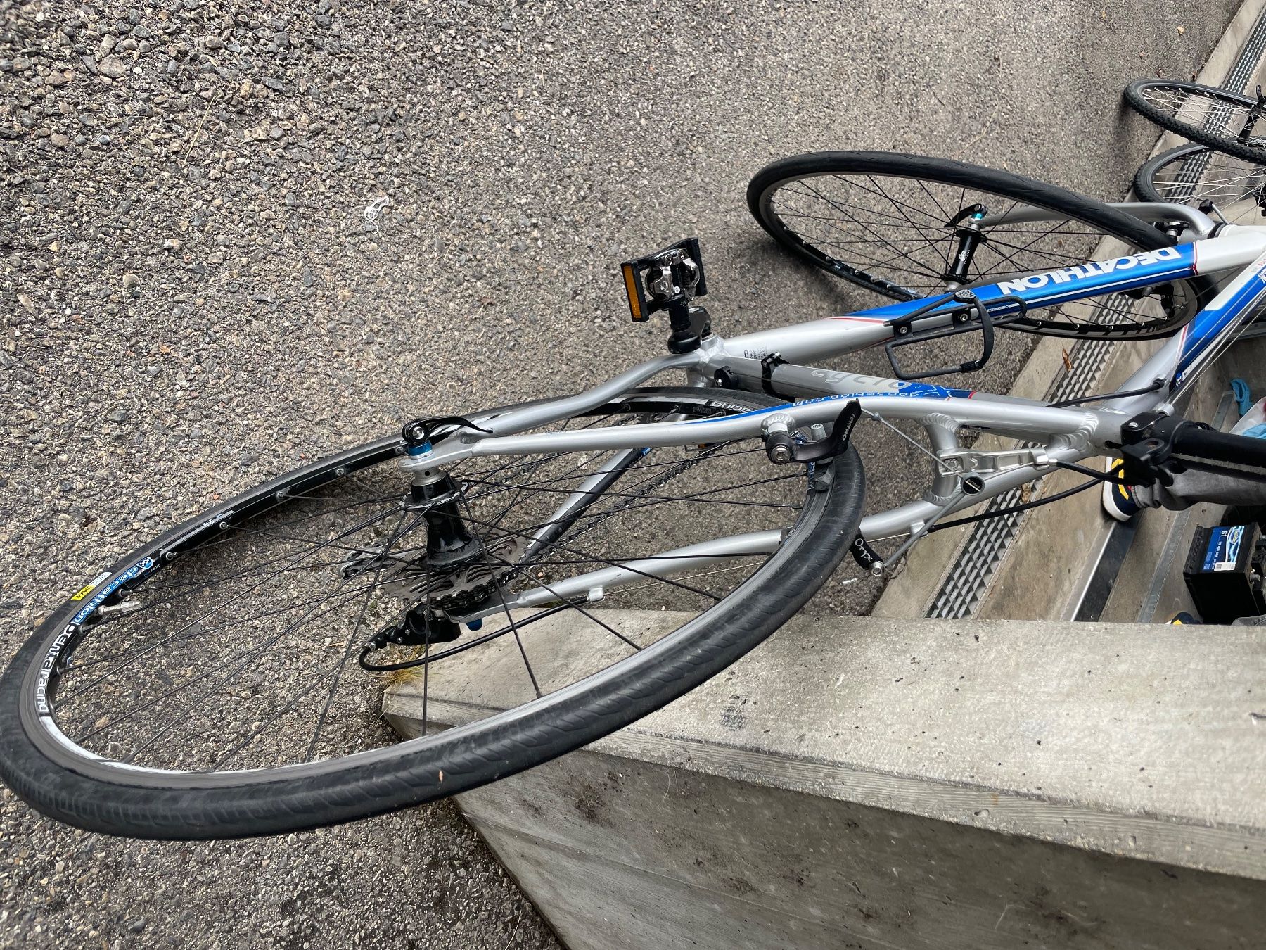 Decathlon Biciclette: Vélo de route cyclo-cross – Usato da Neuchâtel venduto da sof_sr7j 2