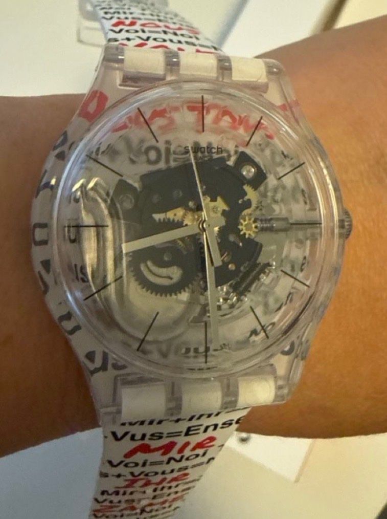 Swatch Smartwatch: Swatch watch clear strap multi-language print – Nuovo e nell'imballaggio originale da Luzern venduto da Alsu_Lucerne
