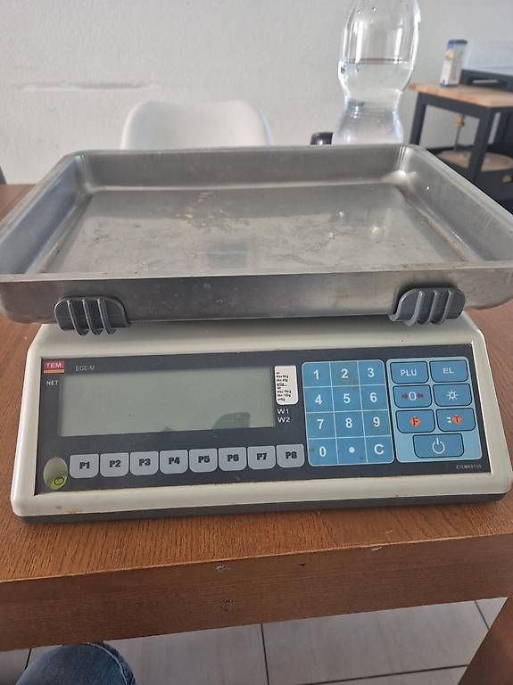 Laborzubehör: Elektronische Handels/Preisrechenwaage – Gebraucht aus Sirnach von Iultimo 4