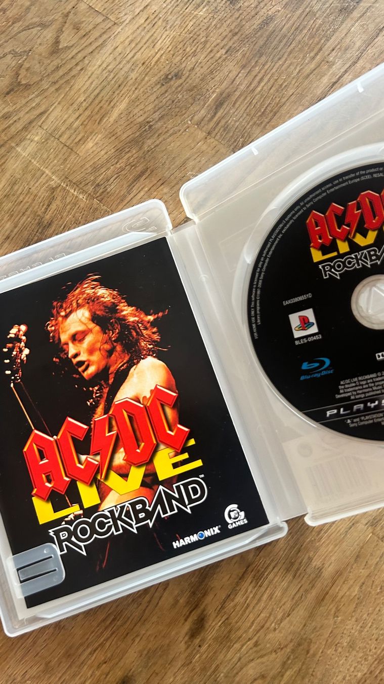 Sony Spiele: ACDC Live Rockband PS3 Game – Gebraucht aus Lugano von bad_2t9b 2