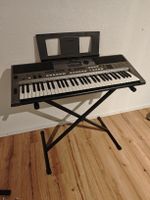 Yamaha E443 Keyboard – voll funktionsfähig inkl. Ständer 