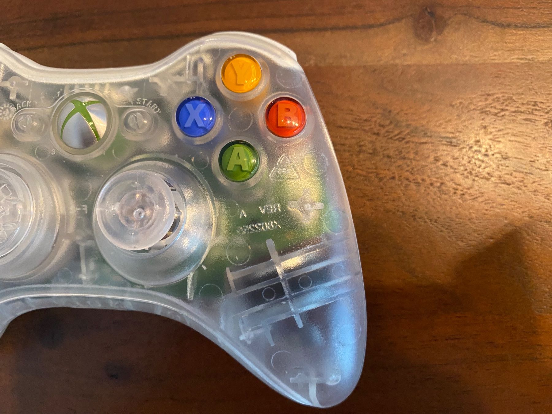 Controller: Xbox 360 Controller Transparent (Re-Shelled) – Usato da Thunstetten venduto da Virus_33 4