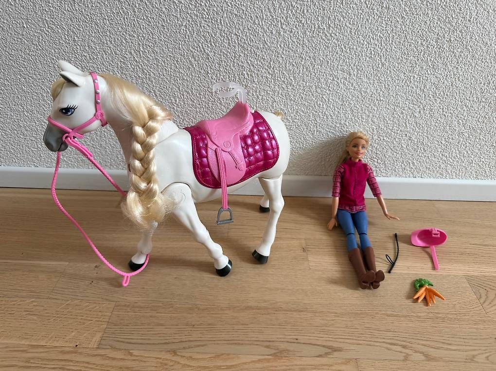 Bambole: Barbie Traumpferd interaktive Pferd, das auf dich reagiert! – Usato da Hüttikon venduto da Mellie422 1