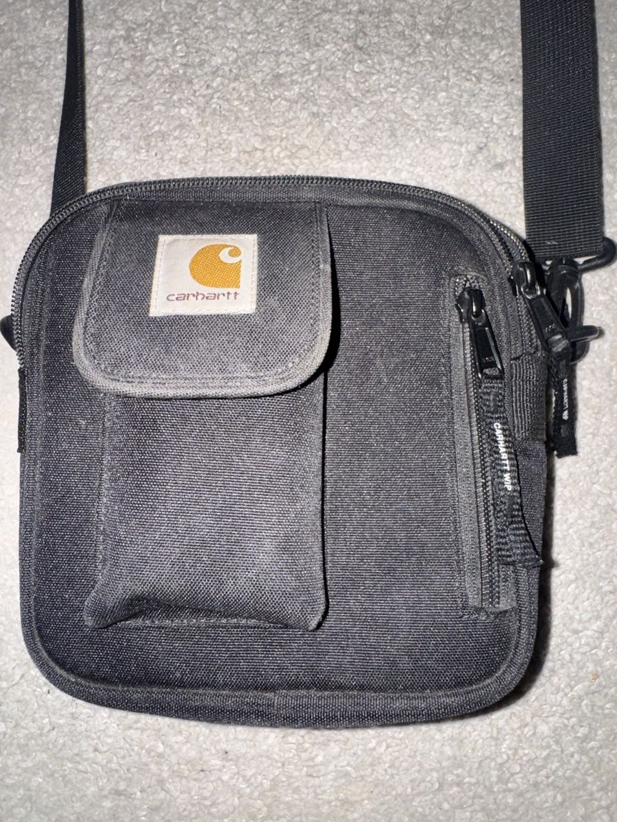 Carhartt Taschen: Carhartt Umhängetasche – Gebraucht aus Bülach von timftz 1