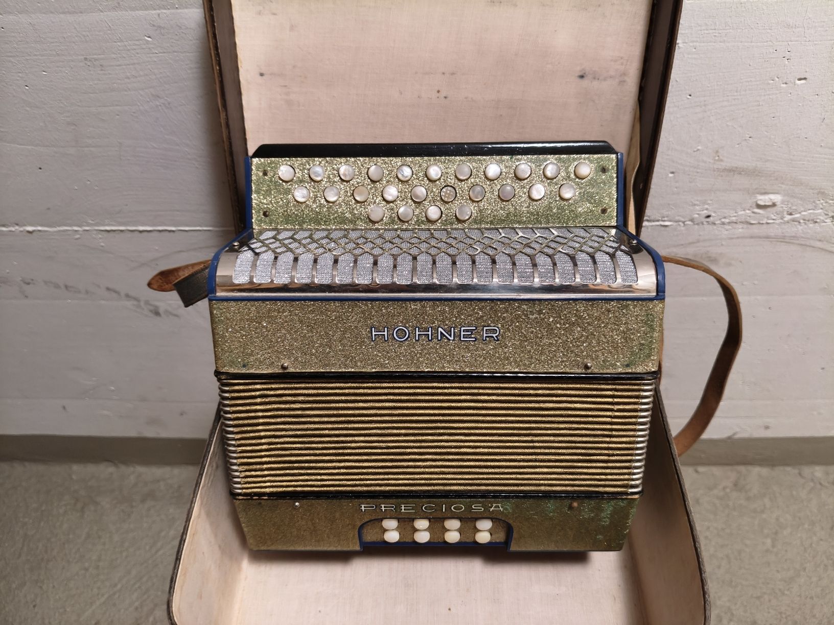 Hohner Musikinstrumente: Petit accordéon diatonique Hohner – Gebraucht aus neuchâtel von lualalk