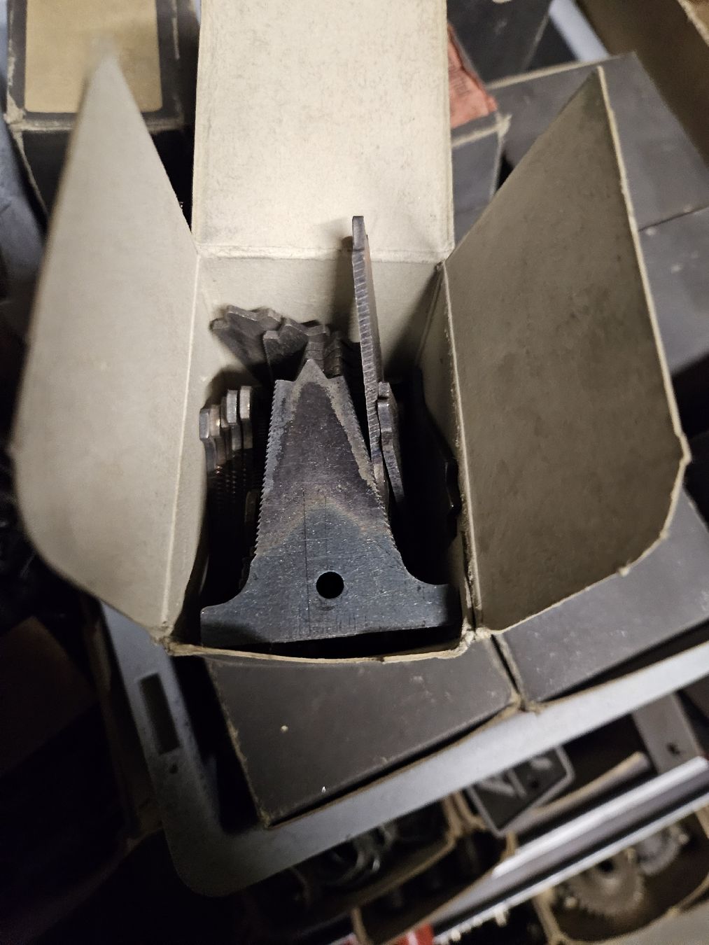 Tutti gli attrezzi: Fingerplatten, gerippt, 25 Stk., Schweizer Fabrikat – Nuovo (secondo la descrizione) da Riedtwil venduto da Scania94D- 1