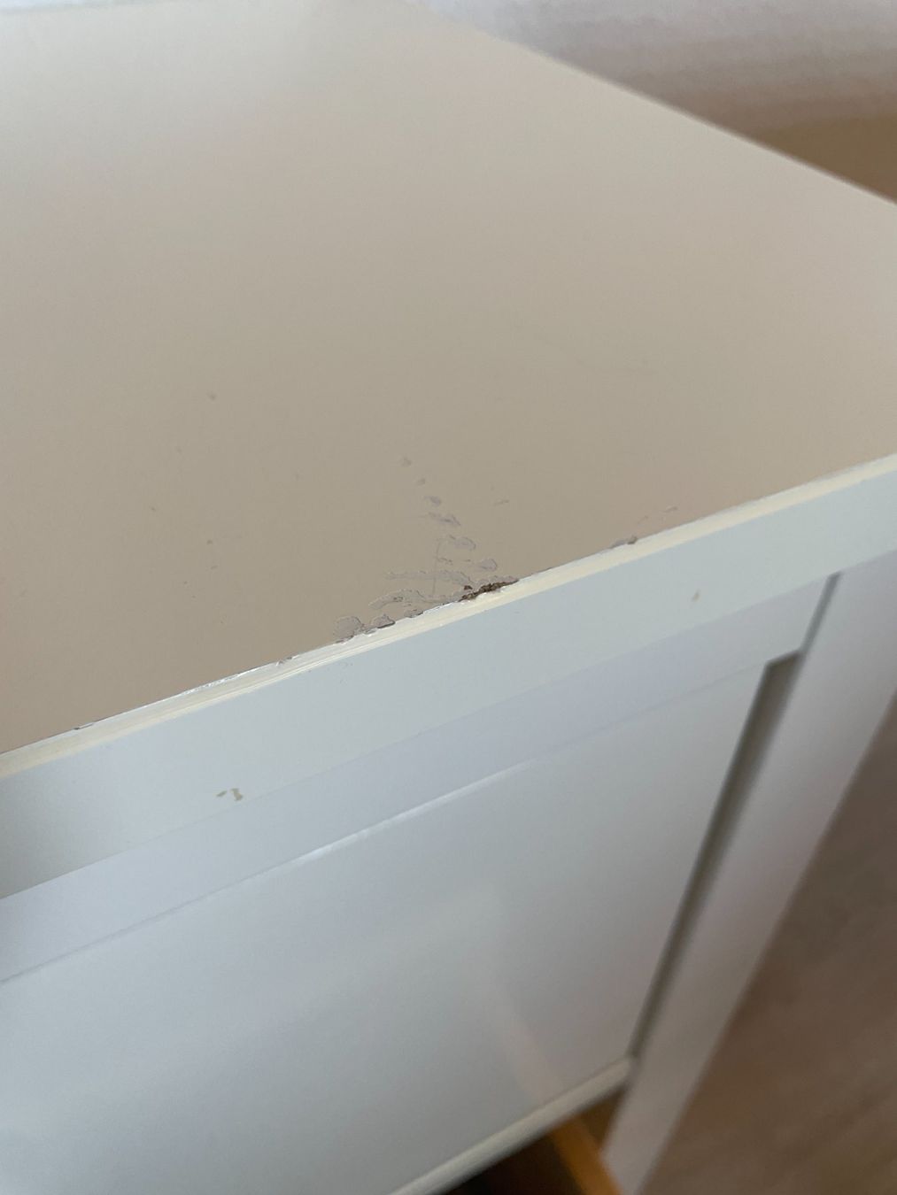 Ikea Comodini: Weisser Nachttisch mit 2 x Schubladen – Usato da Schmerikon venduto da die_8b8m 5