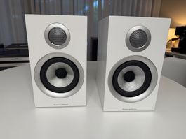 Bowers & Wilkins 707 S2 Regallautsprecher