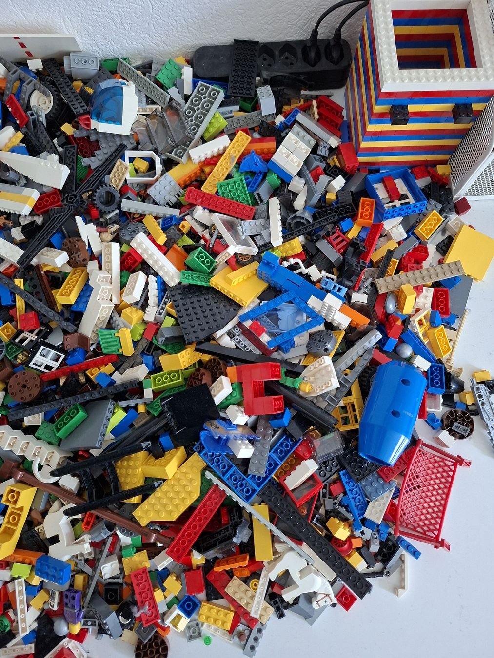 Lego Kit di costruzioni: 10.6 kg Lego Kiloware – Usato da Chur venduto da bananaaa 3