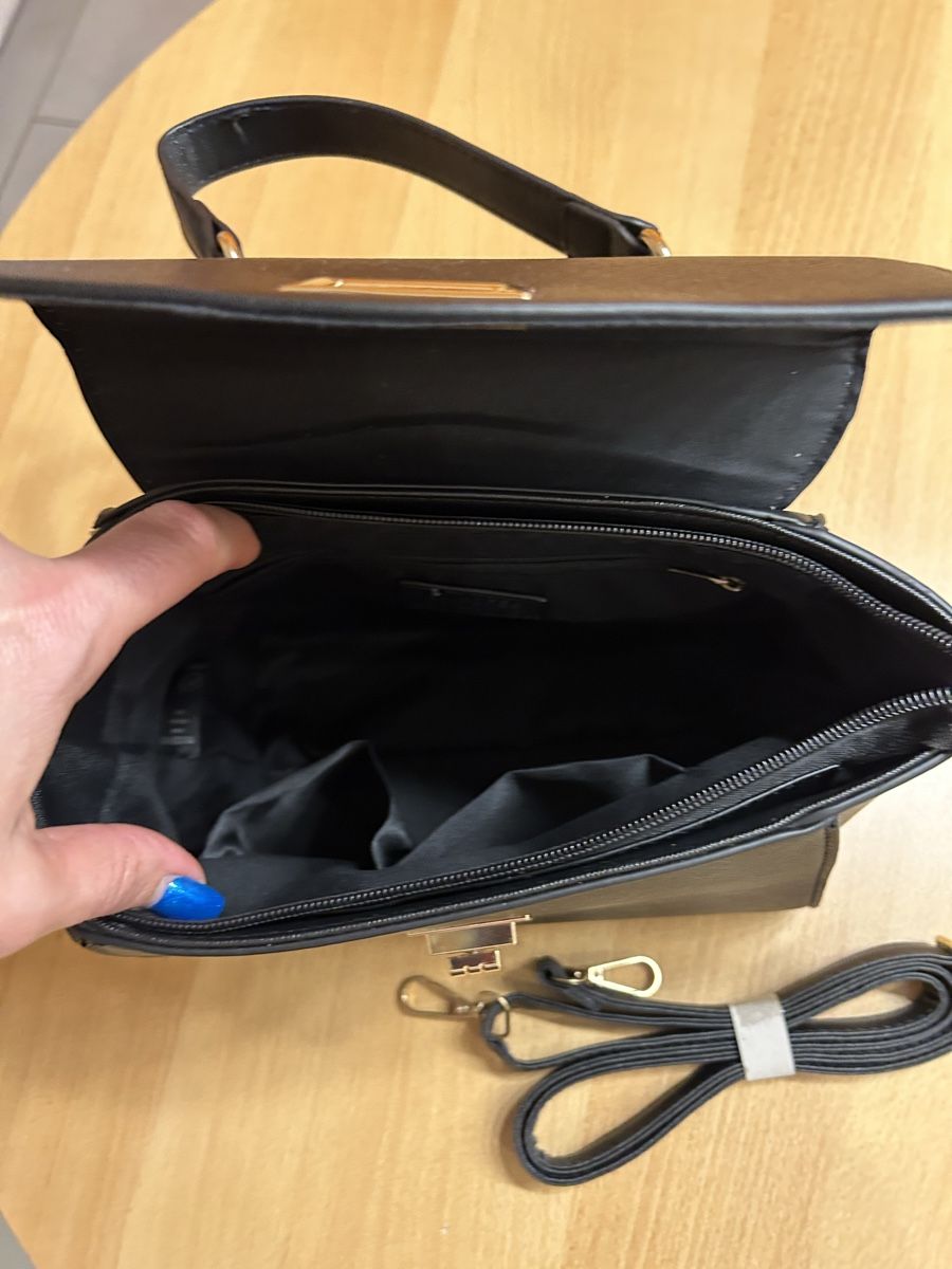 Borse da donna: Schwarze kleine Tasche – Nuovo e nell'imballaggio originale da Trimbach venduto da gregy69s 3