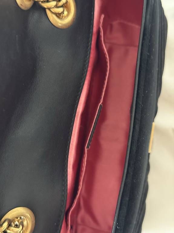 Taschen für Damen: Gucci Marmont Tasche – Gebraucht aus Rotkreuz von Mini_mela33 4
