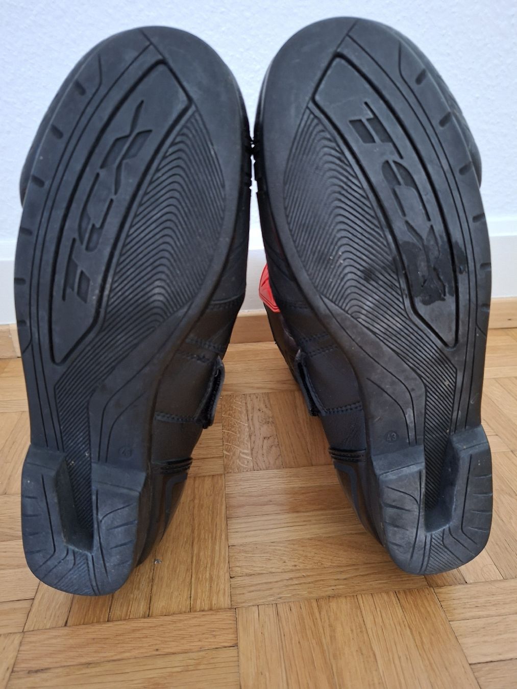 Ducati Herrenschuhe: Bottes de moto Ducati, taille 43, – Gebraucht aus Renens VD von ser_j2fn 3