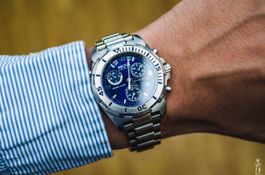 Sector Alarm Chronograph Swiss Made Herren Quartz
