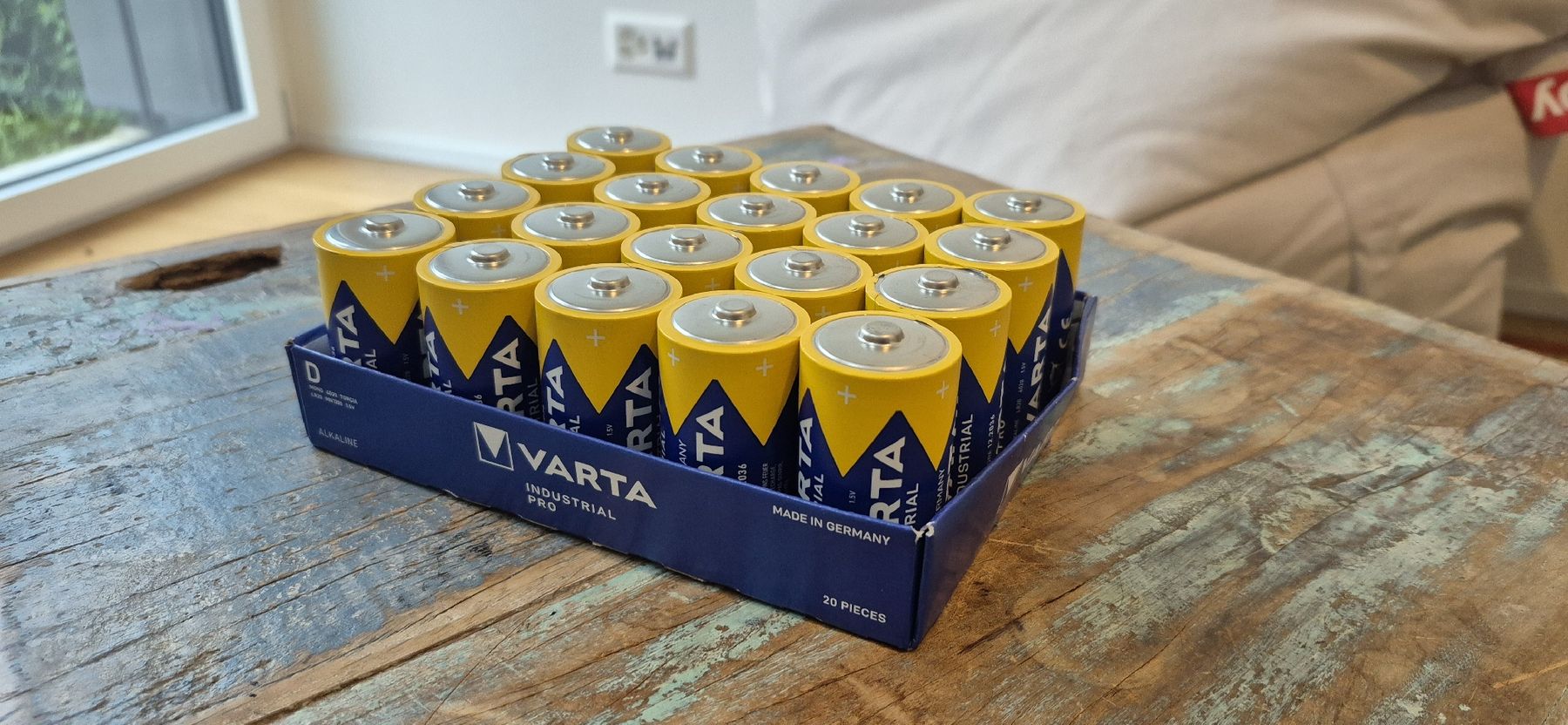 Varta Caricatori & Batterie: Varta Industrial Pro Mono D Baterien – Nuovo (secondo la descrizione) da St. Gallen venduto da rastau84