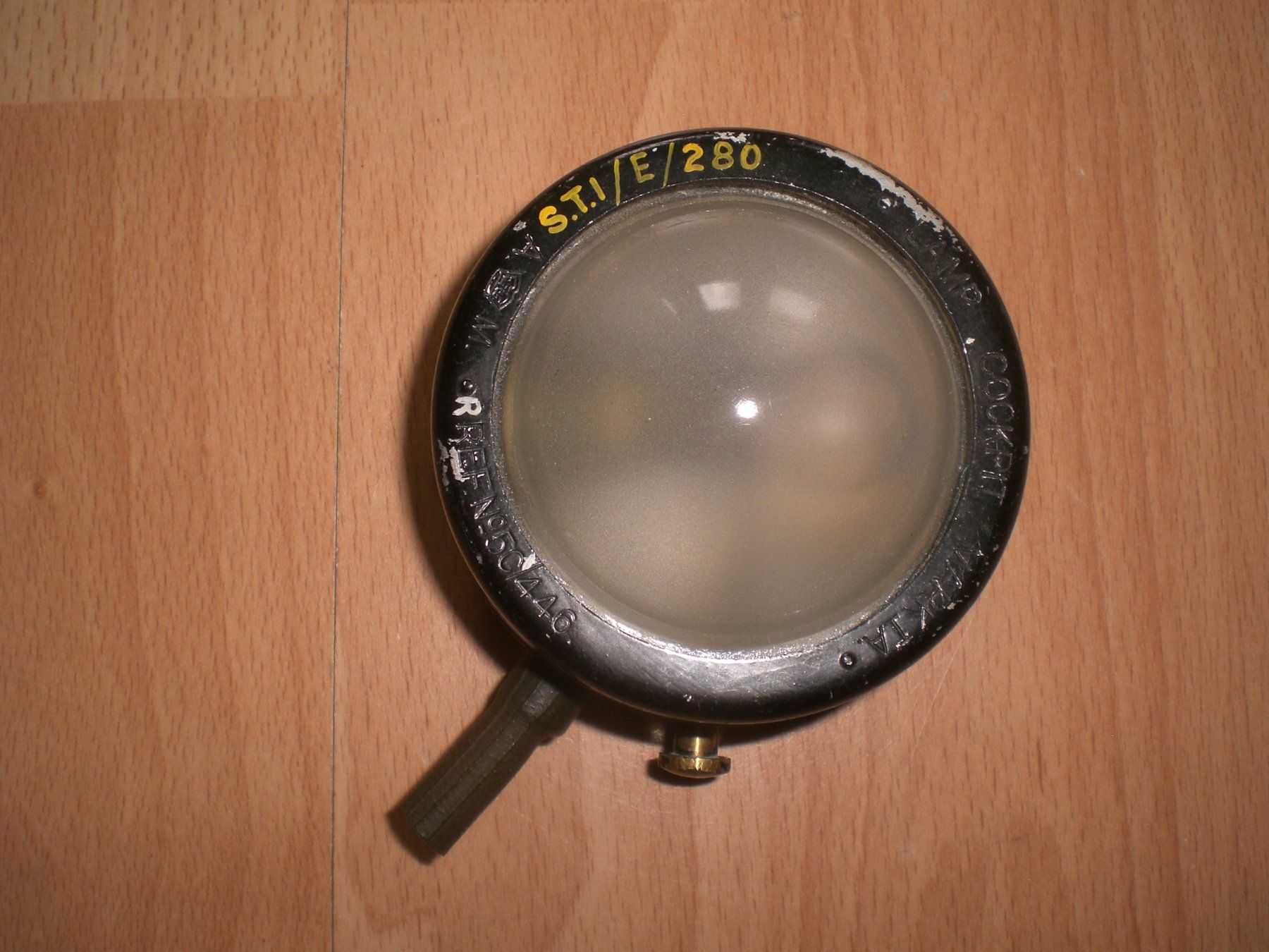 Messen: Cockpitlampe /Bugradnische Hunter MK-56/68 – Defekt aus Grellingen von Neuron67 1