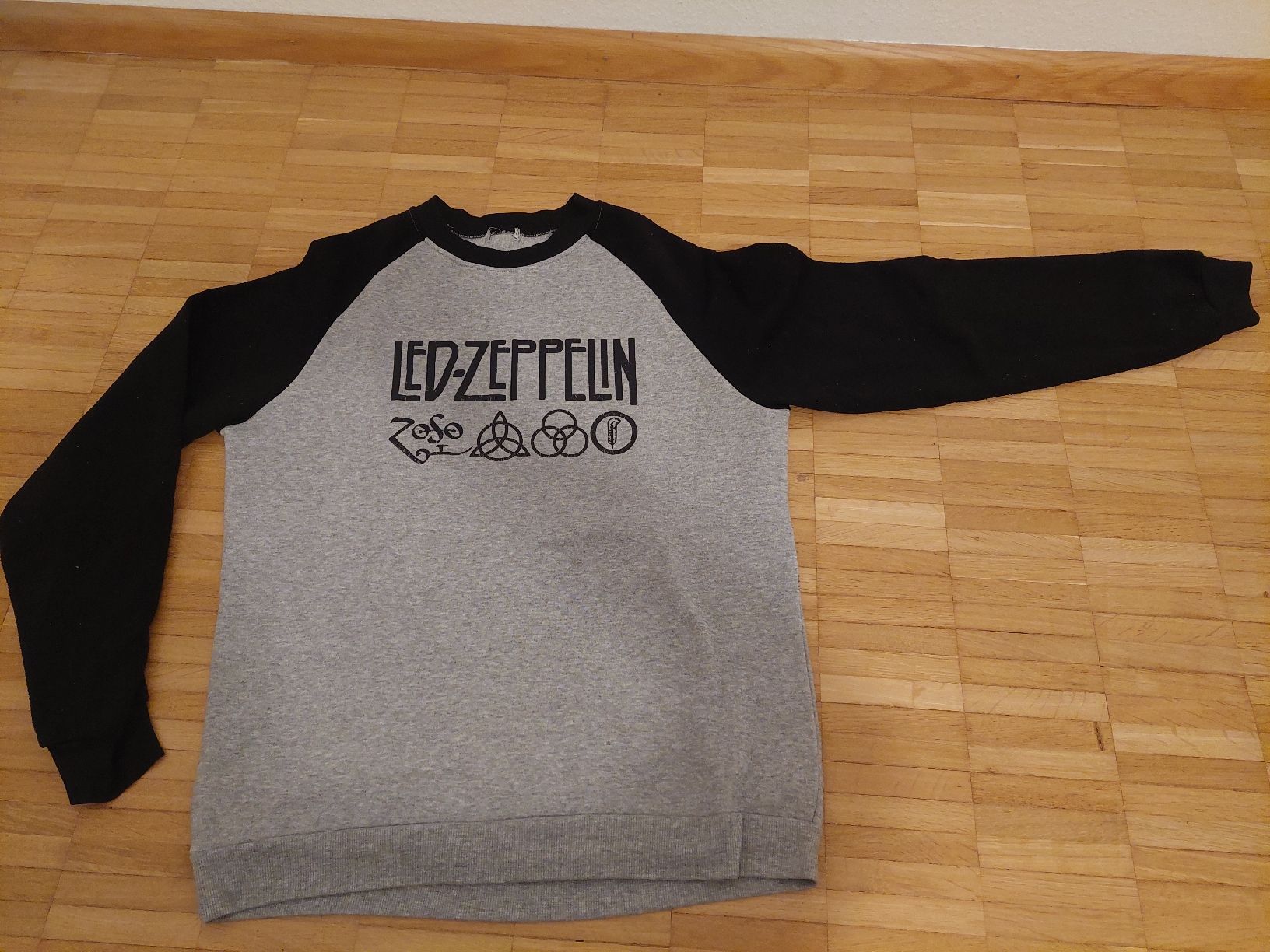 Maglioni & Felpe: Led Zeppelin Pullover – Usato da Aarau venduto da Musicandotherthings
