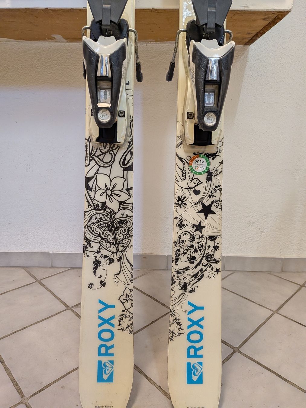 Roxy Sci: Roxy Freeride-Ski All Mountain 165 cm inkl. Bindung – Usato da Zürich venduto da linda1449. 4