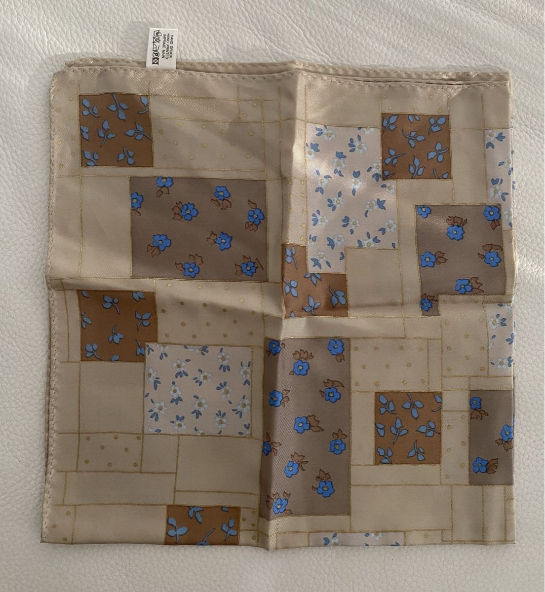 Foulard & Sciarpe: Seiden Schal  🌸 – Usato da Opfikon venduto da Luis144 4
