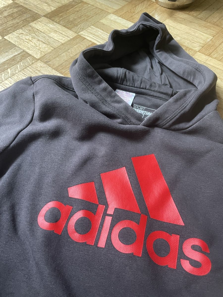 Adidas Maglioni & Felpe: Kapuzenpullover Adidas braun-rot, Grösse ca. S-M – Usato da Zürich venduto da Carlajimena 1