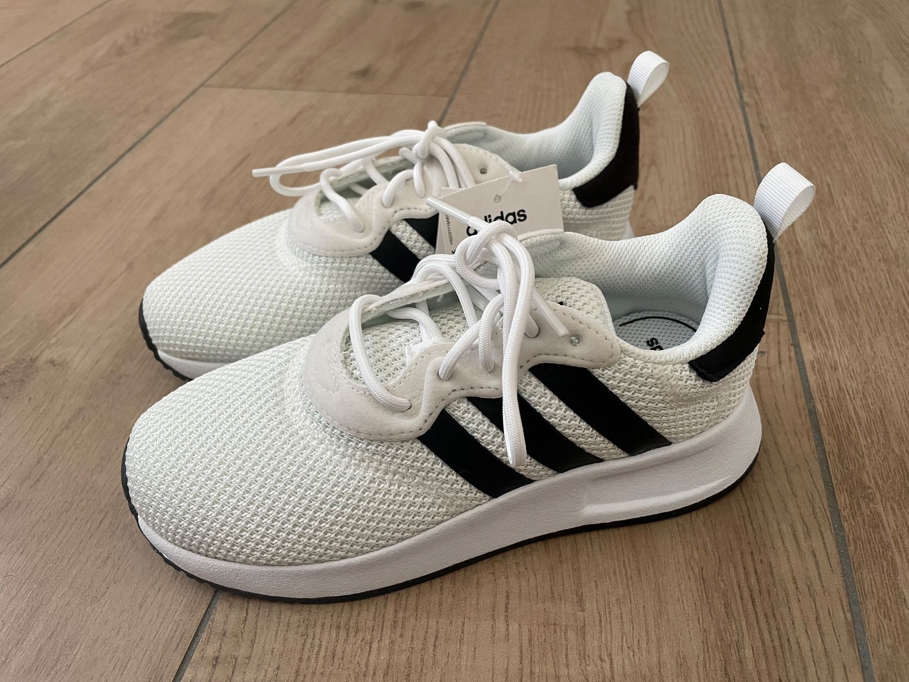 Adidas Scarpe per ragazzi: Adidas Turnschuhe Gr. 32 NEU – Nuovo e nell'imballaggio originale da Waltenschwil venduto da hansnine