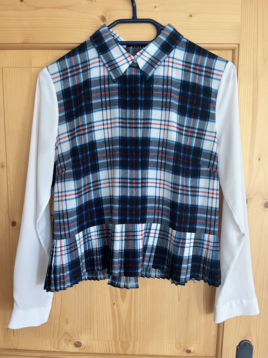 Sandro Camicette: Cropped Bluse Sandro Gr.3 – Usato da Wädenswil venduto da Iana32