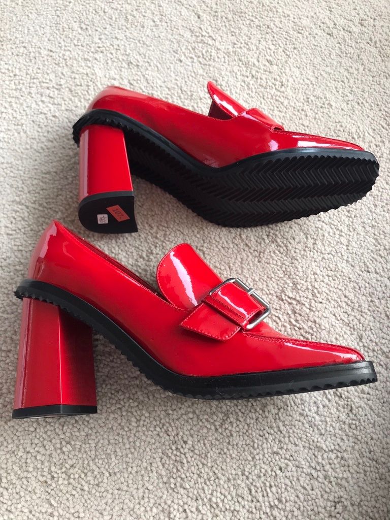 Scarpe da donna: PLAN C   roter Lackschuh mit Schnalle – Usato da Kreuzlingen venduto da MONACH2 3
