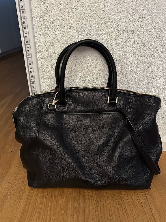 Taschen für Damen: Michael Kors Leder- Handtasche  – Gebraucht aus langendorf von Sirina_55 2