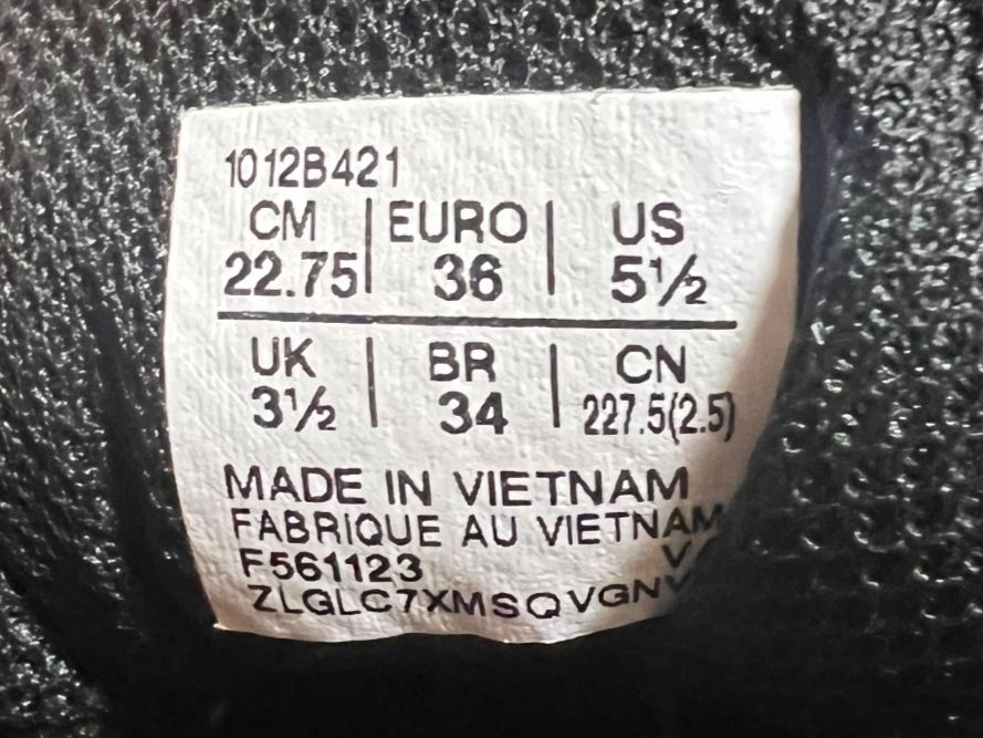 Scarpe da uomo: Asics Turnschuhe schwarz Grösse 36 – Usato da Stallikon venduto da Biene76 2
