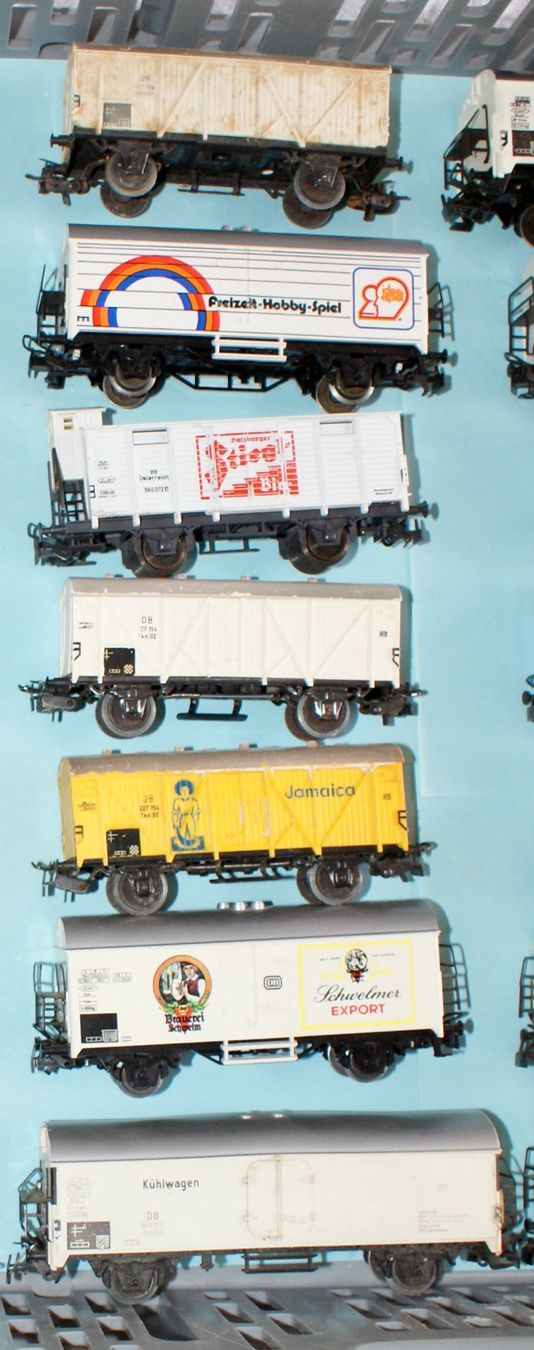 Märklin Modellini di ferrovie: Lot de 7 wagons Marklin – Usato da Morrens VD venduto da alain50