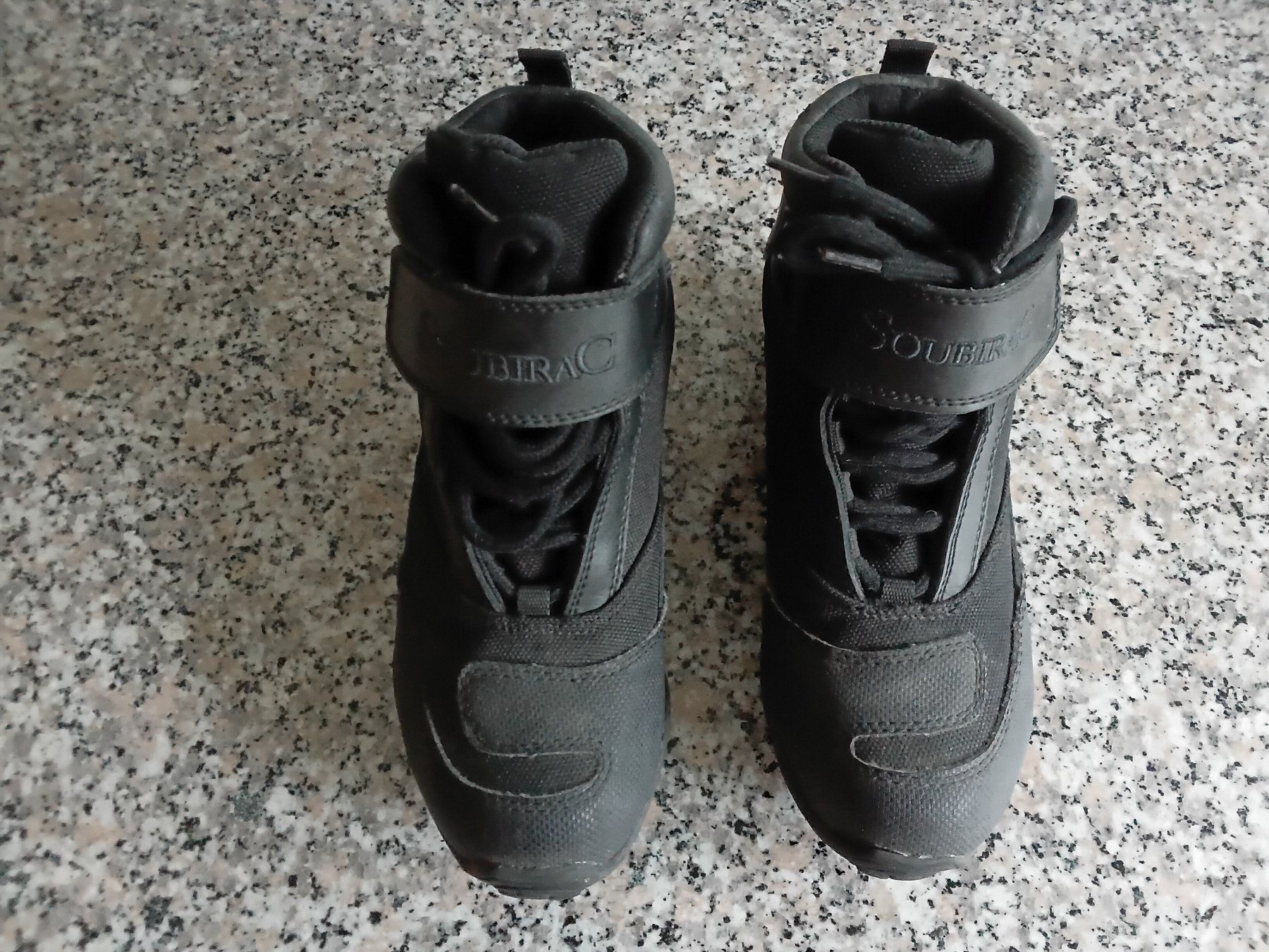 Scarpe da uomo: Motorradstiefel Kinder – Usato da Hittnau venduto da Reneboeni 1