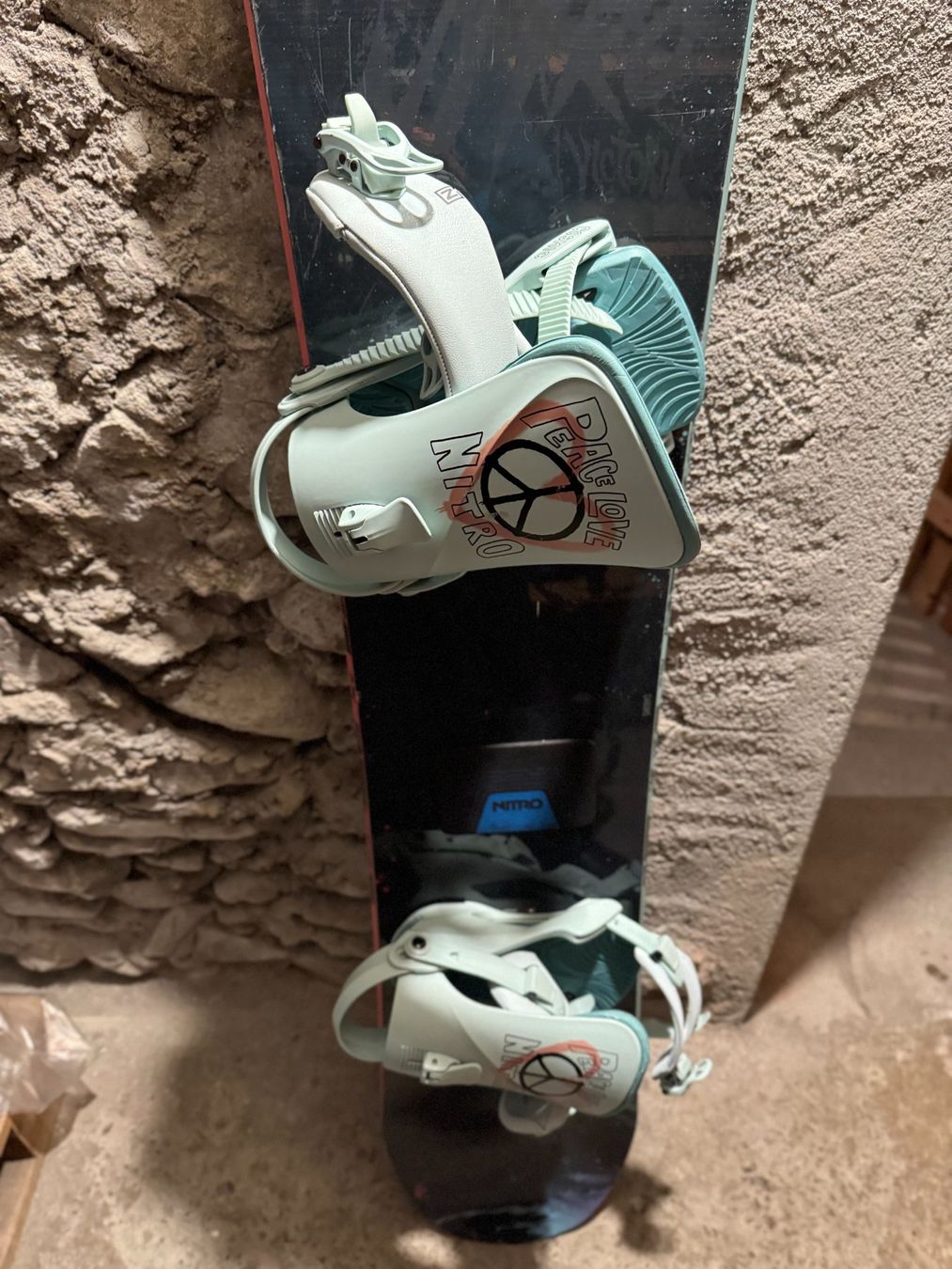 Snowboard Nitro Board: Nitro Victoria Snowboard 152cm – Usato da Altdorf UR venduto da lau_zdq5 6