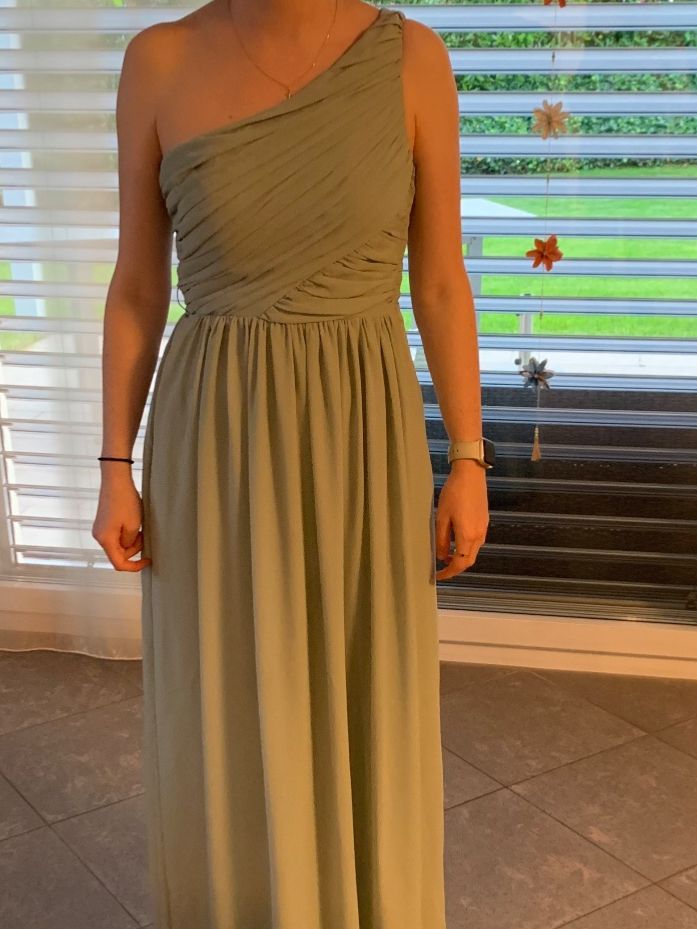 Kleider: Abendkleid 34/38 hellgrün – Gebraucht aus Buelach von Joeggu0