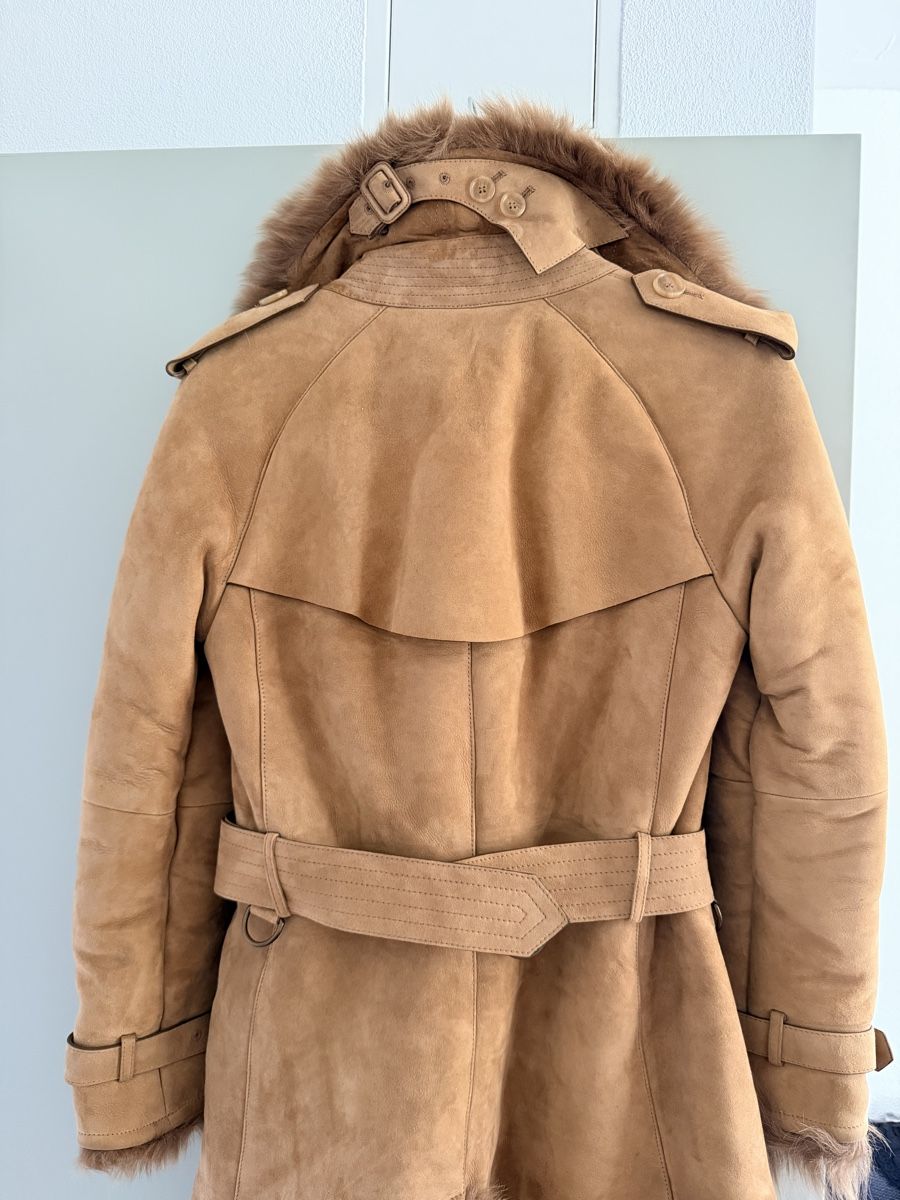 Burberry Cappotti: Burberry Shearling Suede Coat – Nuovo (secondo la descrizione) da Meilen venduto da ana_nln9 6