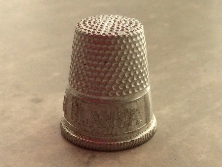 Fingerhüte: fingerhut blanca – Gebraucht aus Basel von dept