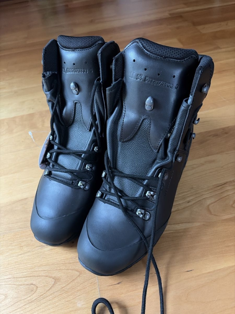 Haix Chaussures hommes: Wanderschuhe schwarz !neu! – Neuf avec emballage d'origine à Grabs par Soswald1 1