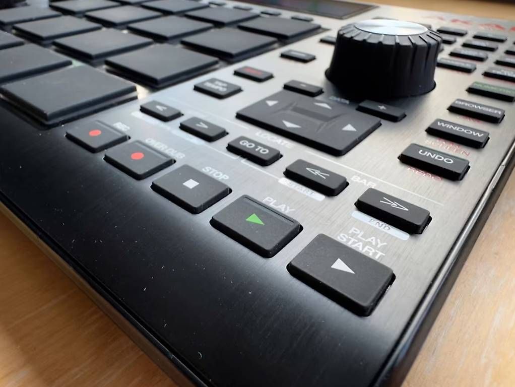 Sistema di controllo: Akai MPC Studio Black – Usato da Bern venduto da nic_z2c2 2