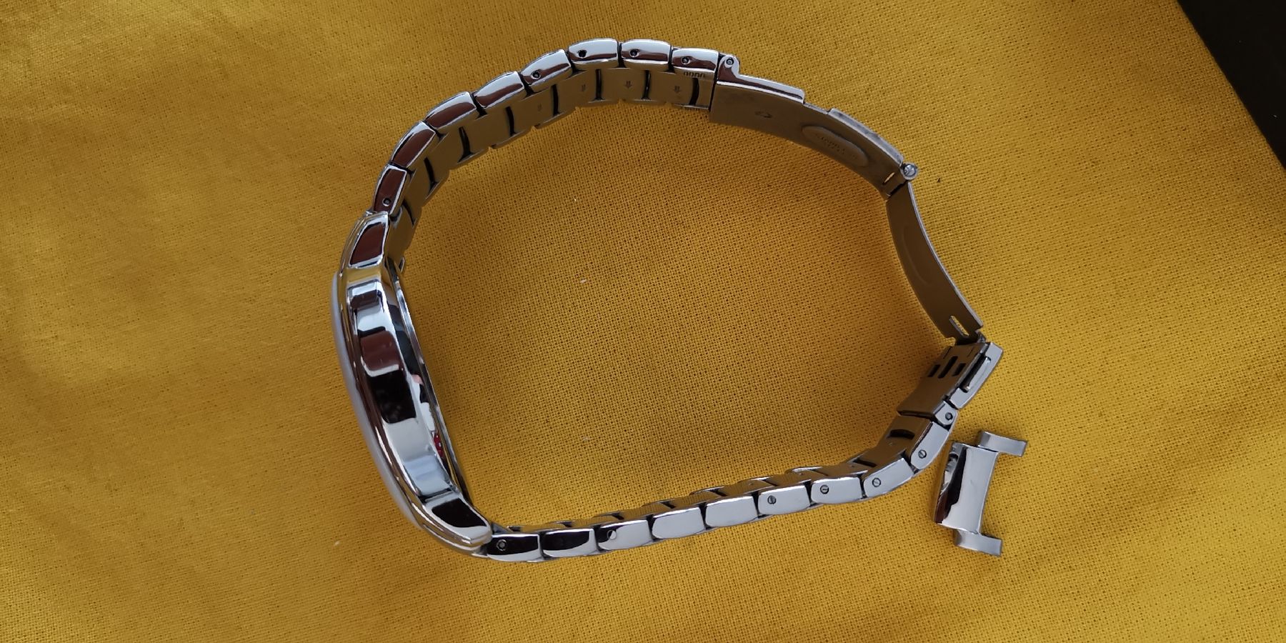 Tommy Hilfiger Orologi: Tommy Hilfiger Damenuhr Edelstahl – Usato da Itingen venduto da schweizersternchen 4