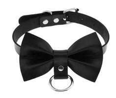 NEUES schwarzes Nieten Halsband mit Fliege - 222607