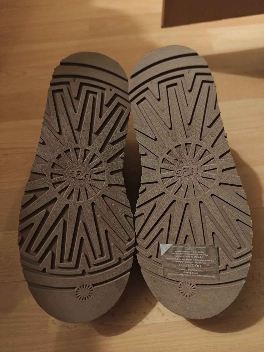 Ugg Scarpe da donna: Ugg classic mini dipper 37 – Nuovo (secondo la descrizione) da Thusis venduto da MV24 3
